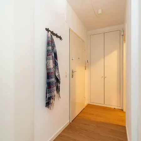 Quiet, Relaxing Flat In Entrecampos Lisboa